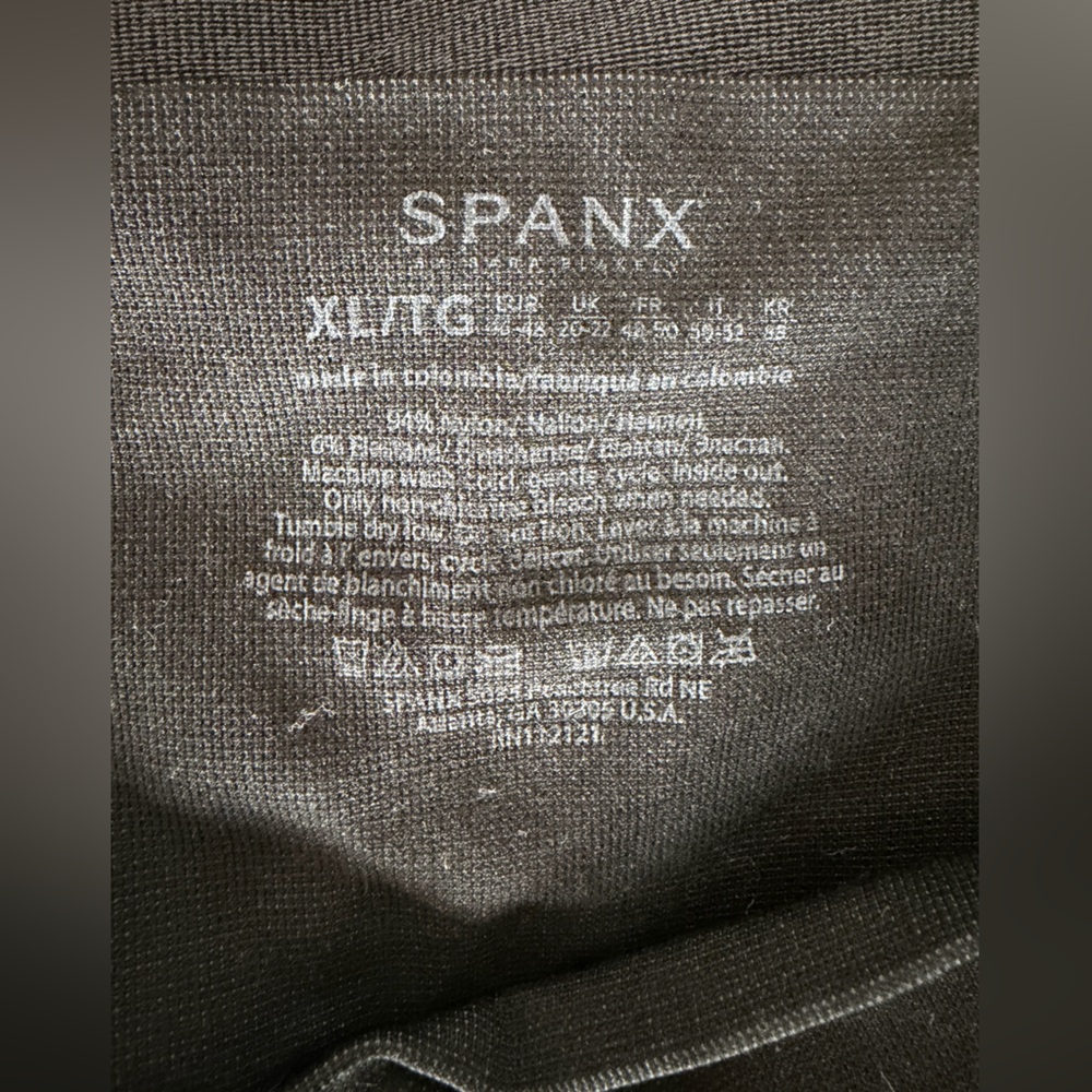 Spanx Grey Moto Textured Leggings - Picture 6 of 6